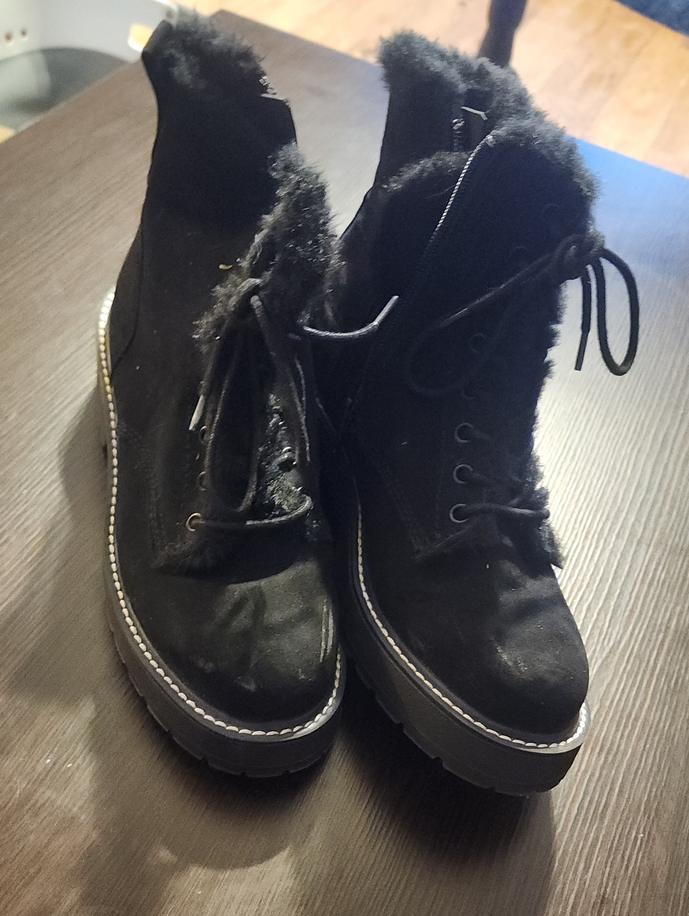 Black Faux Fur Lace-Up Women's Ankle Boots
